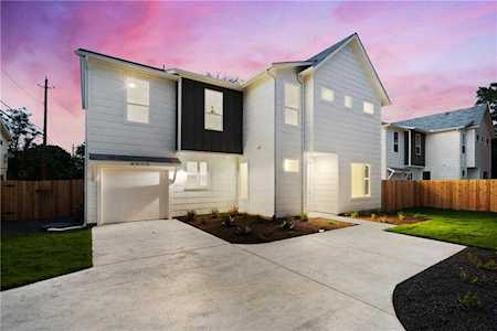 2600 Wheless LN Austin, TX 78723