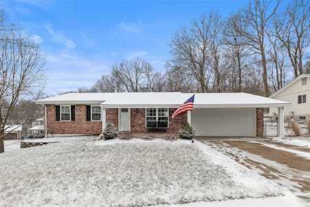 642 Clear Creek Ballwin, MO 63021