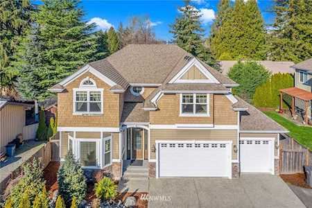 3923 Meadow Ave N Renton, WA 98056