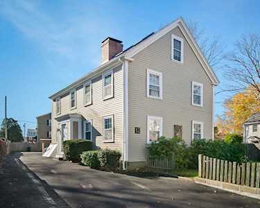 12 Fayette St #2 Beverly, MA 01915