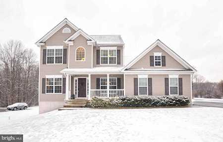 15816 Chalice Vine Ct Hughesville, MD 20637