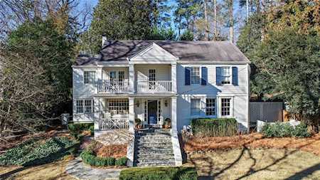 1970 Walthall Dr NW Atlanta, GA 30318