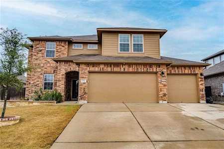 156 Shirley DR Buda, TX 78610