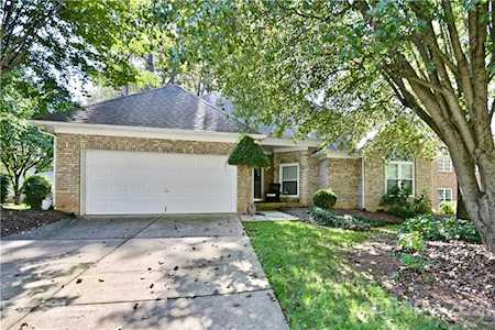 9008 New Oak Ln Huntersville, NC 28078
