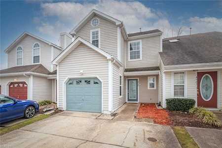 4925 Kemps Lake Dr Virginia Beach, VA 23462