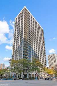 88 W Schiller St #608 Chicago, IL 60610