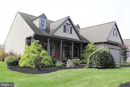46 Apple Blossom Ln Womelsdorf, PA 19567