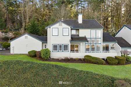 150 Cormorant Dr Steilacoom, WA 98388