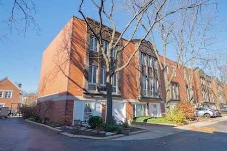 1427 S Plymouth Ct Chicago, IL 60605