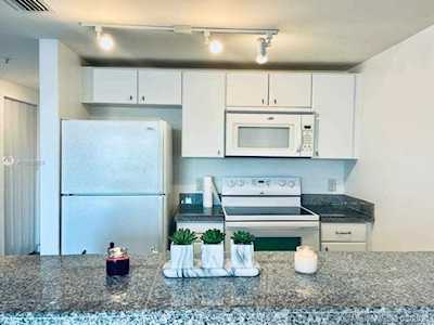2740 SW 28th Ter #403 Coconut Grove, FL 33133