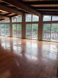 1614 Ala Lani Street Honolulu, HI 96819