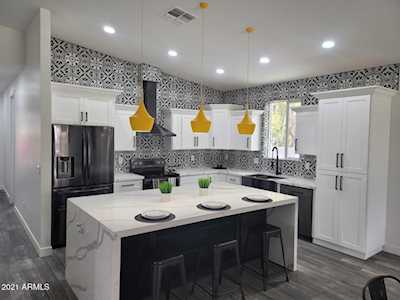 1037 E Fairmount Avenue Phoenix, AZ 85014