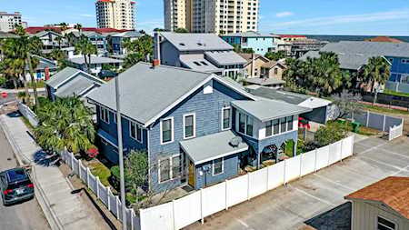 1207 2nd St Jacksonville Beach, FL 32250