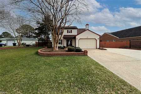 1928 Country Manor Ln Virginia Beach, VA 23456