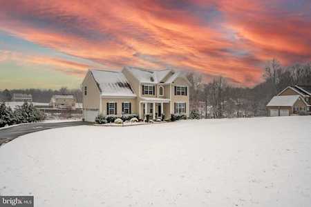 15899 Carissa Ct Hughesville, MD 20637