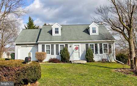 343 Cardinal Ln Leola, PA 17540