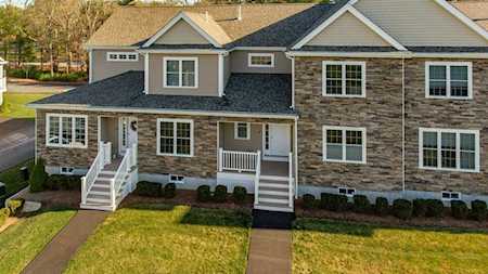 96 Essex Cir #24 Raynham, MA 02767