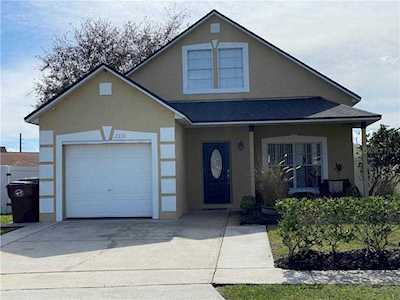 2231 Santa Lucia St Kissimmee, FL 34743