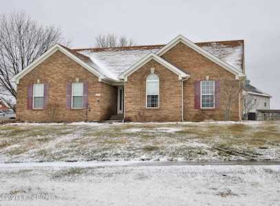 2005 Manning Pl La Grange, KY 40031