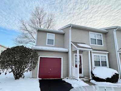877 Charnwood Lane Worthington, OH 43085