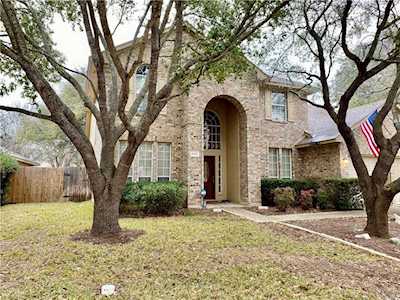 10920 Beachmont LN Austin, TX 78739