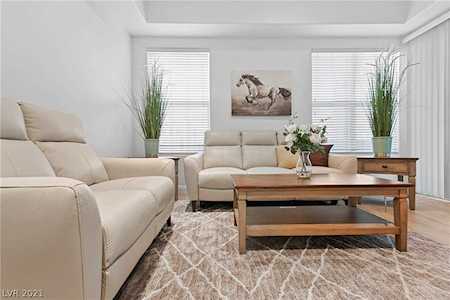 26 Serene Ave #417 Las Vegas, NV 89123