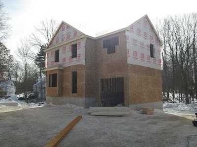 35 Hollis St #1 Pepperell, MA 01463