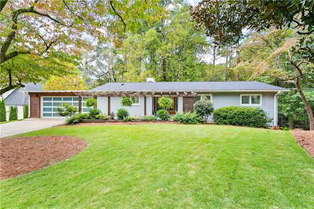 5890 Kayron Dr Atlanta, GA 30328