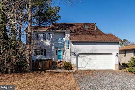 9 Harborview Dr Ocean Pines, MD 21811