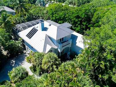 915 Fitzhugh St Sanibel, FL 33957