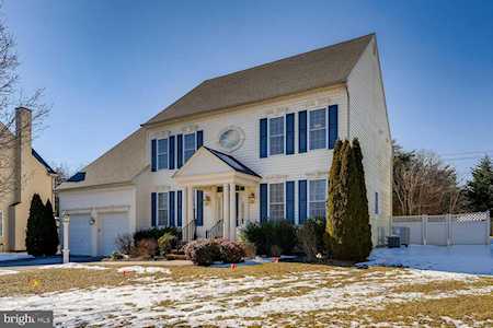 8234 Champion Ct Pasadena, MD 21122