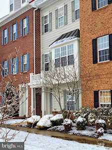 227 Buckeye Circle La Plata, MD 20646