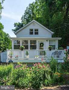 2049 Chestnut St Port Republic, MD 20676