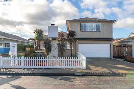 3257 Kerr St Castro Valley, CA 94546