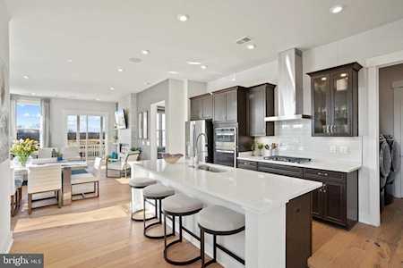 25614 Preston Park Terrace Chantilly, VA 20152