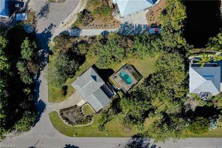 1753 Bunting Ln Sanibel, FL 33957
