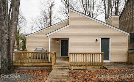 27032 Fahleh Cove Tega Cay, SC 29708