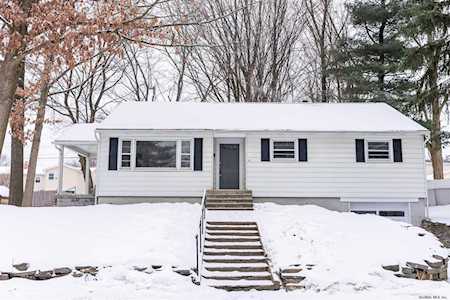 31 Hillcrest Rd Latham, NY 121104135