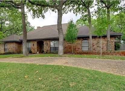 3805 Wimbleton Court Bedford, TX 76021