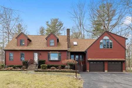 29 Bumpy Ln Methuen, MA 01844