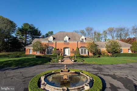 301 High Ridge Rd Wilmington, DE 19807