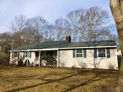 476 Shorewood Dr Falmouth, MA 02536