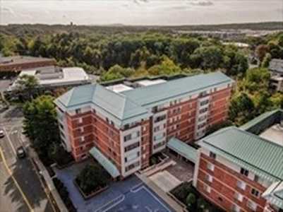 193 Oak Street #608 Newton, MA 02464