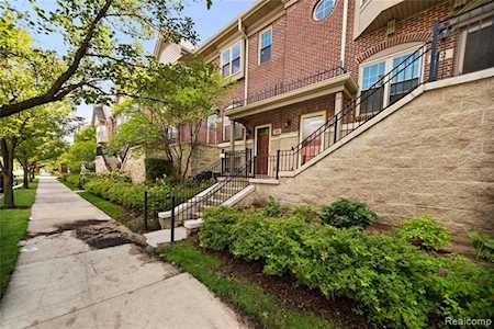 86 Adelaide St Detroit, MI 48201