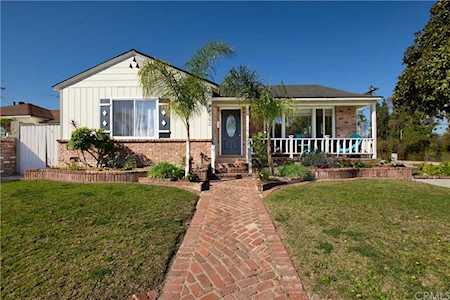 4863 Hayter Avenue Lakewood, CA 90712