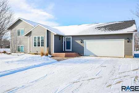 27297 Redwood Ave Tea, SD 57064