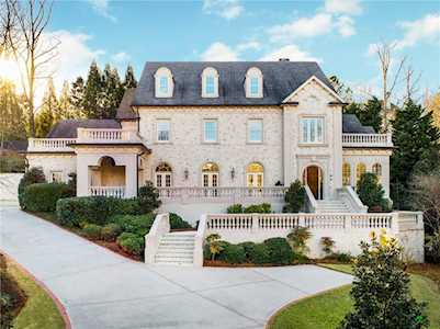 5620 Claire Rose Ln Sandy Springs, GA 30327
