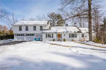 11 High Gate Lane West Hartford, CT 06107