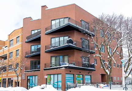 2028 W Belmont Ave #2W Chicago, IL 60618