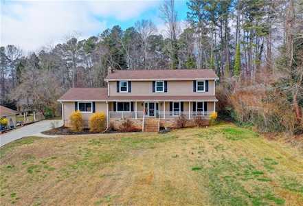 3131 Cardinal Lake Dr Duluth, GA 30096